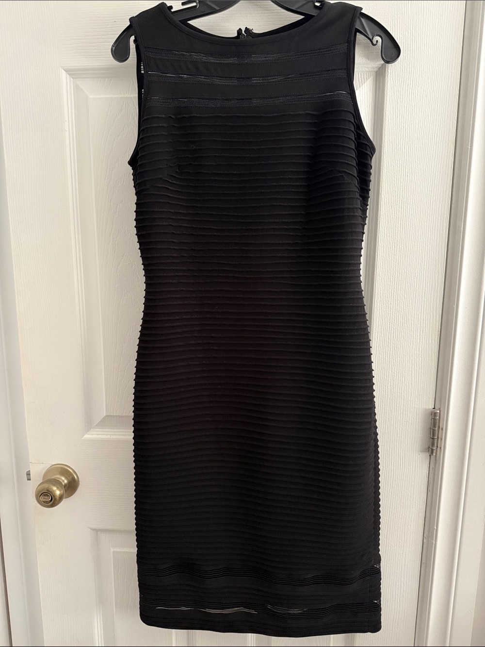 Adrianna Papell Stretchy Dress Black size 6